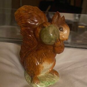 Beatrix Potter Squirrel Nutkin collectible figurine